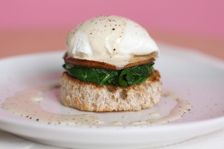 poached-egg-with-truffle-cream-llr.jpg